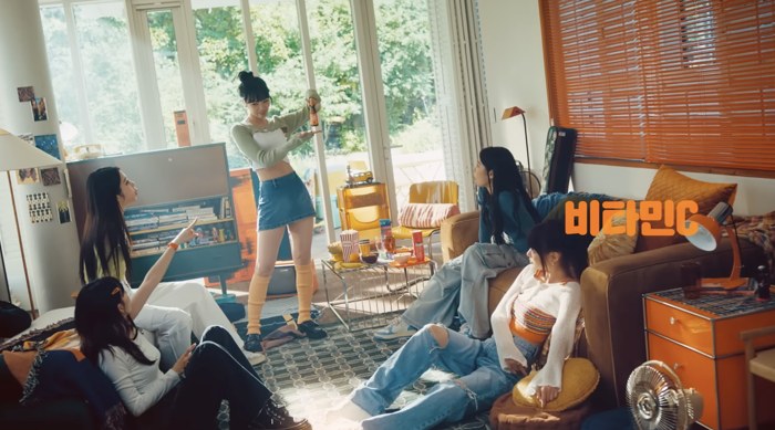 비타500 ZERO 친구들 거실 영상 스틸